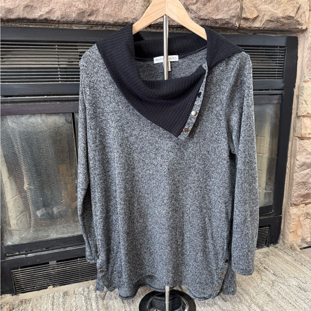 New York Laundry Women’s Charcoal Sweater
